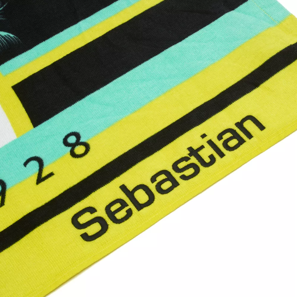 Disney Store Serviette De Plage Mickey Et Ses Amis – Image 4