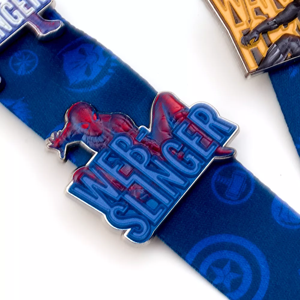 Disney Store Ensemble Pin's Et Tour De Cou Avengers â Image 4